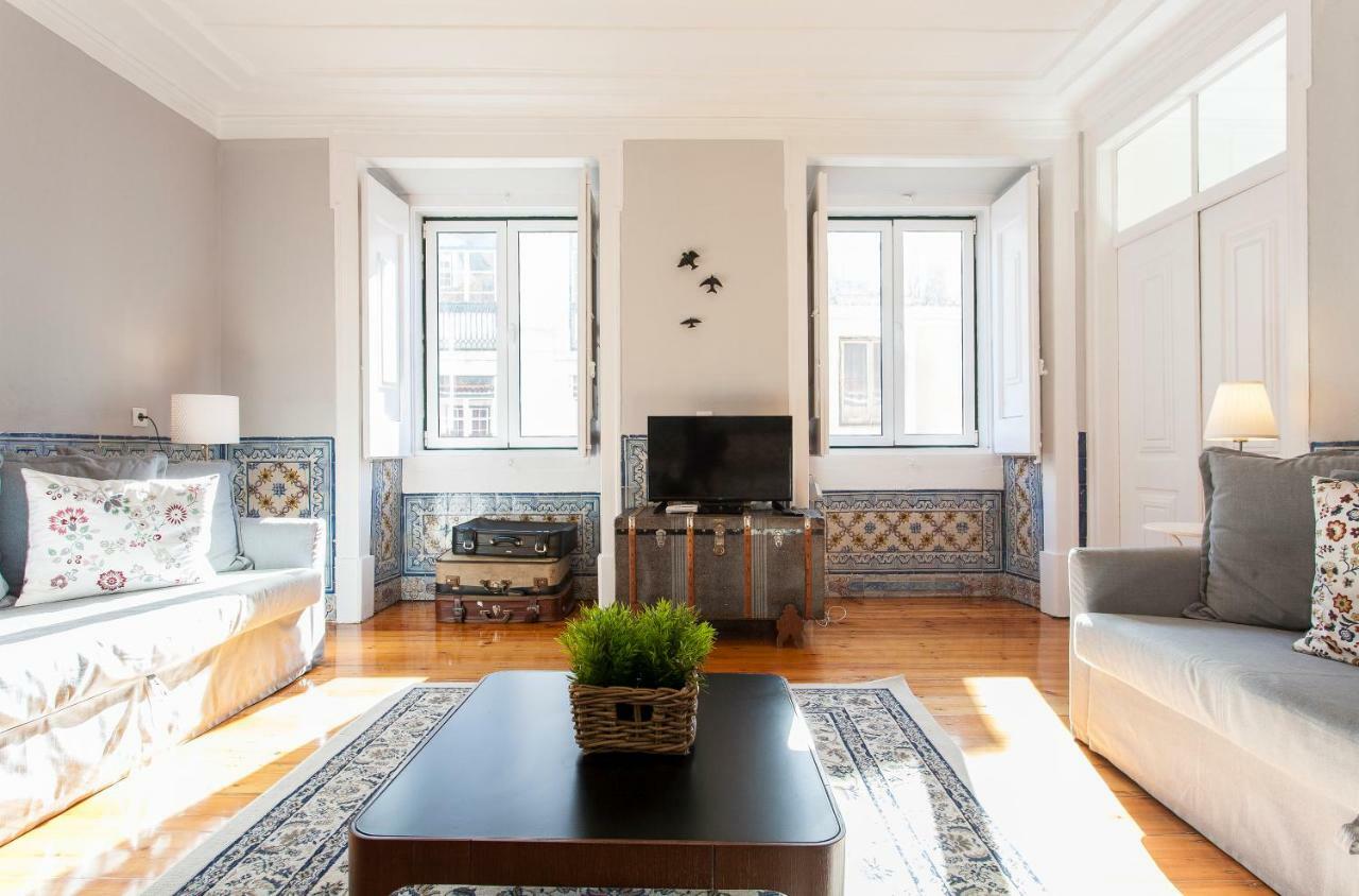 Camoes By Central Hill Apartments Lisboa Ngoại thất bức ảnh