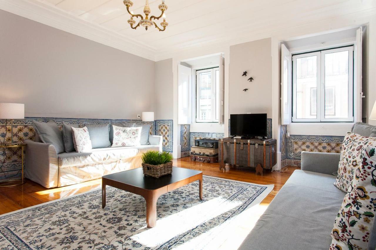 Camoes By Central Hill Apartments Lisboa Ngoại thất bức ảnh